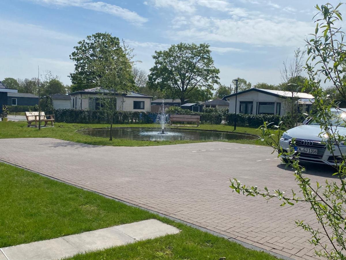 Ferienhaus Luxchalet #Vaju Lathum# Am See, Strand, Pool, Nationalpark Exterior photo